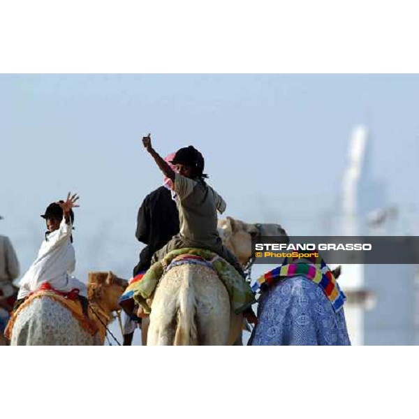 camels\' training Dubai 28th march 2004 ph. Stefano Grasso