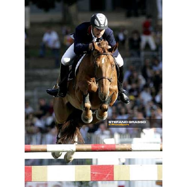 Stephane Lafouge on Gabelou des Ores jumps on the 2nd heat of Coppa delle Nazioni Samsung Superleague Fei-Italia 2006 at Piazza di Siena Roma, 26th may 2006 ph. Stefano Grasso