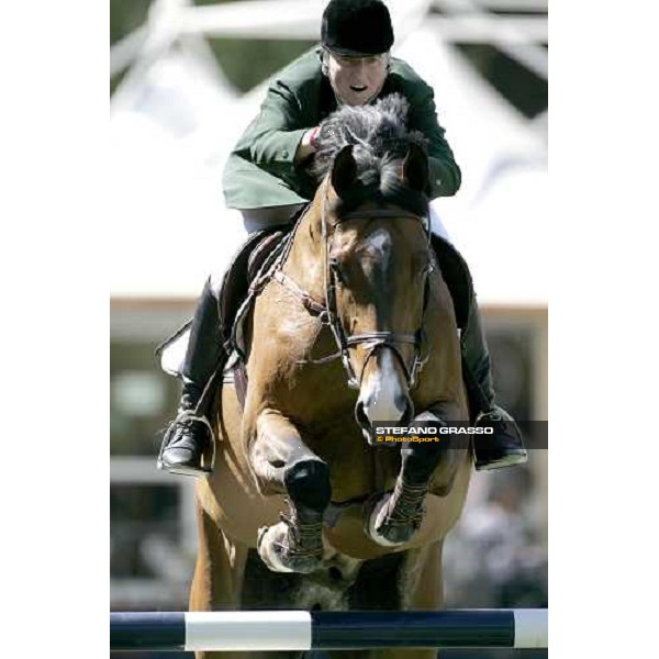 Marion Hughes on Heritage Transmission jumps during the 1st heat of Coppa delle Nazioni Samsung Super League Fei-Italia 2006 Rome, 27th may 2006 ph. Stefano Grasso