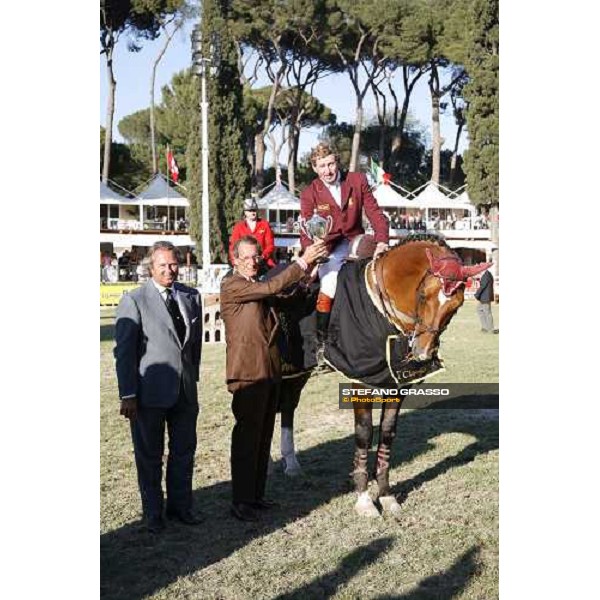 prize giving for Nick Skelton on Arko III winner of the Premio Roma at Piazza di Siena 2006 and Loro Piana brothers Rome, 28th may 2006 ph. Stefano Grasso