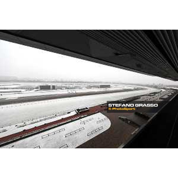 A view of Fuchu racecourse under the snow Tokyo,24th nov.2016 ph.Stefano Grasso