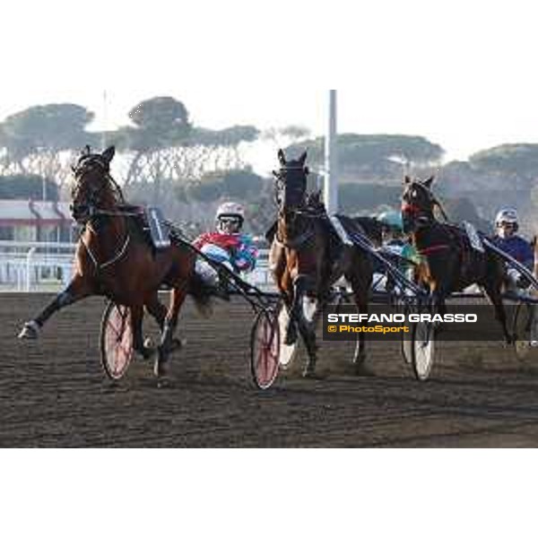 Pietro Gubellini - Pascia Lest Rome,Capannelle racecourse,26th dec.2016 ph.Stefano Grasso