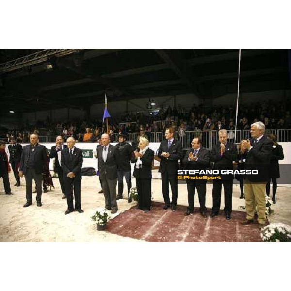 giving prize - Fei World Cup 2006 - Verona Verona, 12th nov. 2006 ph. Stefano Grasso