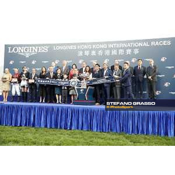 Longines Hong Kong International Races Longines Hong Kong Cup - winner Zac Purton on Time Warp Hong Kong,10th dec. 2017 Ph.Stefano Grasso/Longines