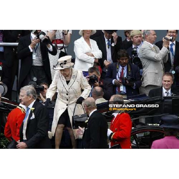 Royal Ascot -1st day - The Queen arrives at Ascot Ascot, 17th june 2008 ph. Stefano Grasso