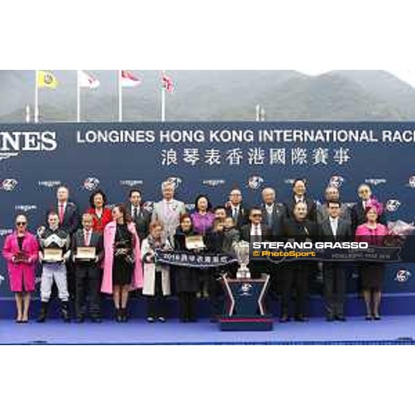 LHKIR 2018 - The Longines Hong Kong Vase - Prize giving ceremony - - Hong Kong, Sha Tin Racecourse - 9 December 2018 - ph.Stefano Grasso/Longines