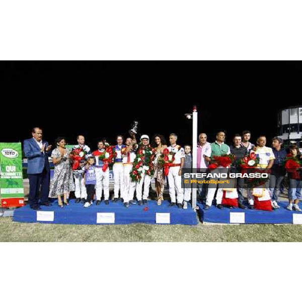 a group photo for the drivers with Enrico Bellei winner of the Super Frustino Trophy Cesena, 18th august 2009 ph.Stefano Grasso