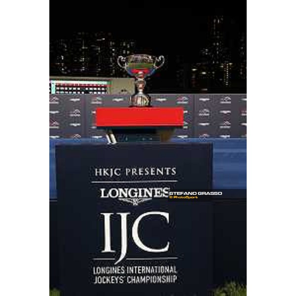 LHKIR 2022 of Hong Kong - - Hong Kong, Happy Valley racecourse Silvestre De Sousa and Tom Marquand win the Longines International Jockeys Championship - 7 December 2022 - ph.Stefano Grasso/Longines/LHKIR 2022