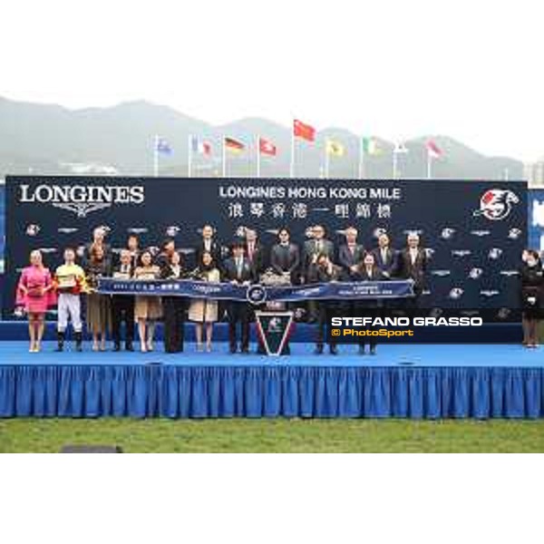 LHKIR 2022 - Hong Kong , Sha Tin racecourse Zac Purton obn California Spangle wins the LONGINES Hong Kong Mile 2022 - ph.Stefano Grasso/Longines - 01SG2029.JPG