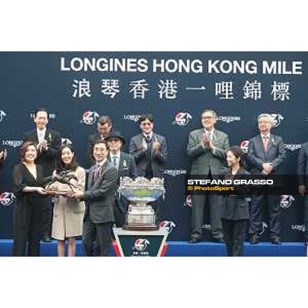LHKIR 2022 - Hong Kong , Sha Tin racecourse Zac Purton obn California Spangle wins the LONGINES Hong Kong Mile 2022 - ph.Stefano Grasso/Longines - 01SG8121.JPG