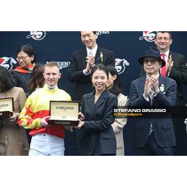 LHKIR 2022 - Hong Kong , Sha Tin racecourse Zac Purton obn California Spangle wins the LONGINES Hong Kong Mile 2022 - ph.Stefano Grasso/Longines - 01SG8207.JPG