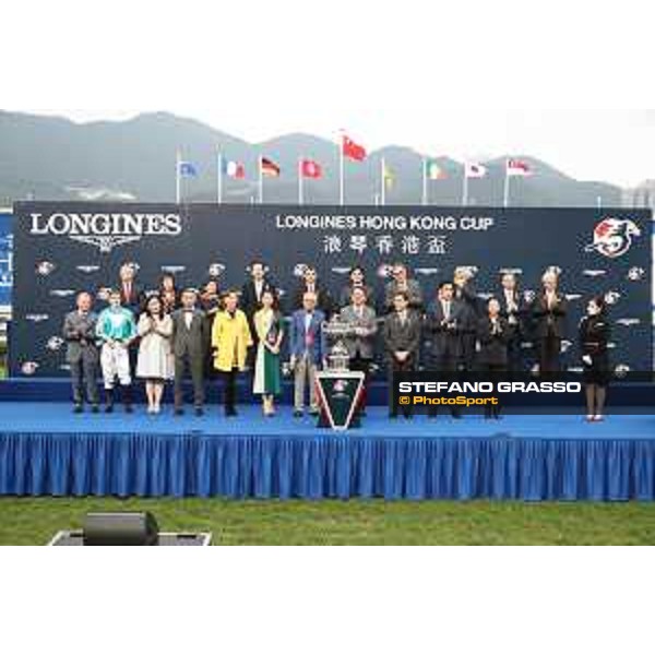 LHKIR 2022 - Hong Kong , Sha Tin racecourse James McDonald, Longines World\'s Best Jockey 2022, wins on Romantic Warrior the LONGINES Hong Kong Cup 2022 - ph.Stefano Grasso/Longines - 01SG2165.JPG