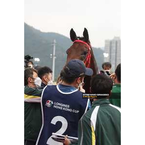 LHKIR 2022 - Hong Kong , Sha Tin racecourse James McDonald, Longines World\'s Best Jockey 2022, wins on Romantic Warrior the LONGINES Hong Kong Cup 2022 - ph.Stefano Grasso/Longines - 01SG8620.JPG
