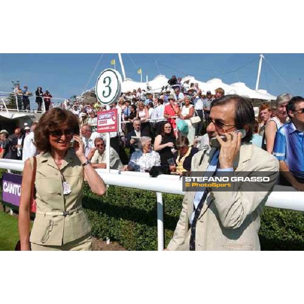 Emma and Paolo Agostini receives congratulations from Italy after third place of Le Vie dei Colori in The Cantor Odds Sussex Stakes Glorious Goodwood 28 th july 2004 ph. Stefano Grasso