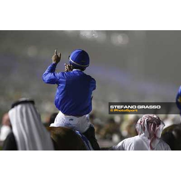 Ahmad Ajtebi celebrates on Frozen Power after winning the Meydan Classic beating Timely Jazz Dubai - Meydan, 5th march 2010 ph. Stefano Grasso