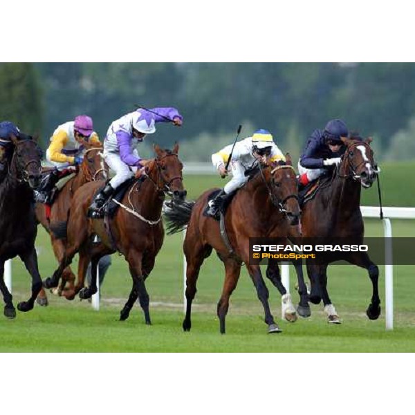 Jiri Palik on Intendant (2nd from right) beats Powerscourt(1 st at right), Imperial Dancer (1st from left) and Scott\'s View in the Grosser Dallmayr-Preis Munchen 1st august 2004 ph. Stefano Grasso