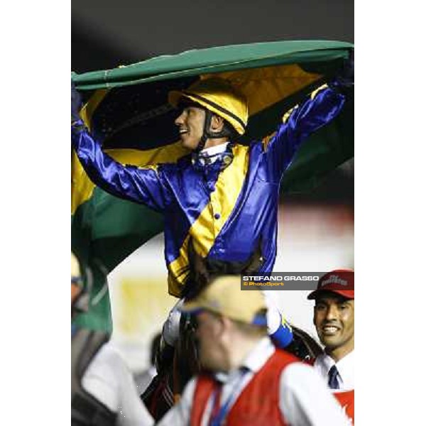 Tiago Pereira on Gloria de Campeao celebrates after winning the Dubai World Cup Dubai - Meydan, 26th march 2010 ph. Stefano Grasso