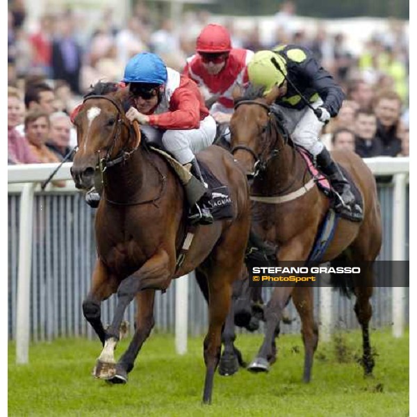 Soar is impressive in the Lowther beating Salsa Brava (right) pic bill Selwyn 19-8-04