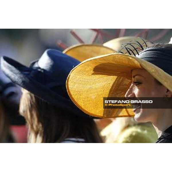 Fashion hats at the 127° Derby Italiano Rome, Capannelle racetrack, 8th may 2010 ph. Stefano Grasso