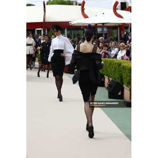 Fashion parade at the 127° Derby Italiano Rome, Capannelle racetrack, 8th may 2010 ph. Stefano Grasso