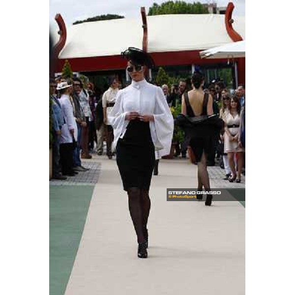 Fashion parade at the 127° Derby Italiano Rome, Capannelle racetrack, 8th may 2010 ph. Stefano Grasso