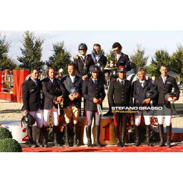 Roberto Arioldi Italian showjumping Champions 2010, poses with the group of the first 10 riders at the italian showjumping championship Manerbio (BS), 29th august 2010 ph. Stefano Grasso