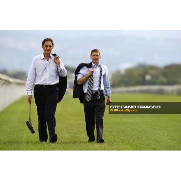 Riccardo Cantoni, owner of Quiza Quiza Quiza and Johnny Murtagh checking the ground at Capannelle racetrack Rome, 24th oct. 2010 ph. Stefano Grasso