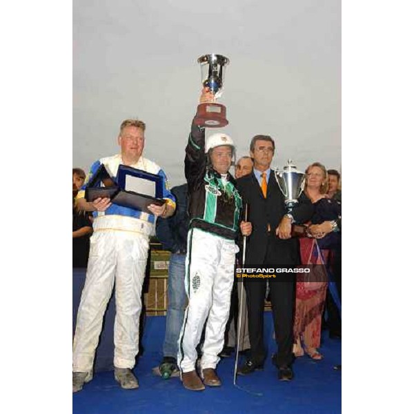 77° Derby Italiano del Trotto - giving prize Holert Ehlert, Enrico Bellei and the owner of Echò dei Veltri Rome, 10th october 2004 ph. Stefano Grasso