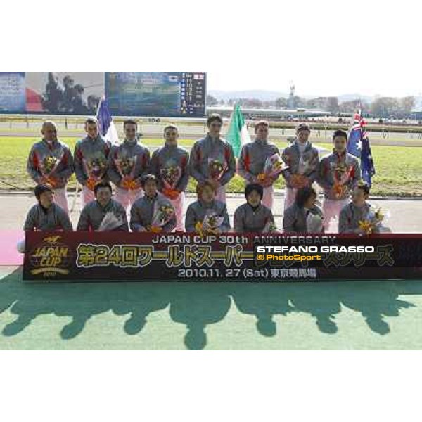 a group photo for the jockeys of the 2010 Excellent Jockeys Trophy Tokyo- Fuchu racecourse, 27th nov. 2010 ph. Stefano Grasso