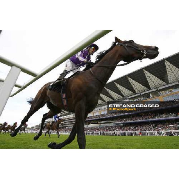 Jamie Spencer on Fame and Glory wins the Gold Cup Ascot - Royal Ascot - Third Day, 16th june 14 2011 ph.Stefano Grasso - www.stefanograsso.com