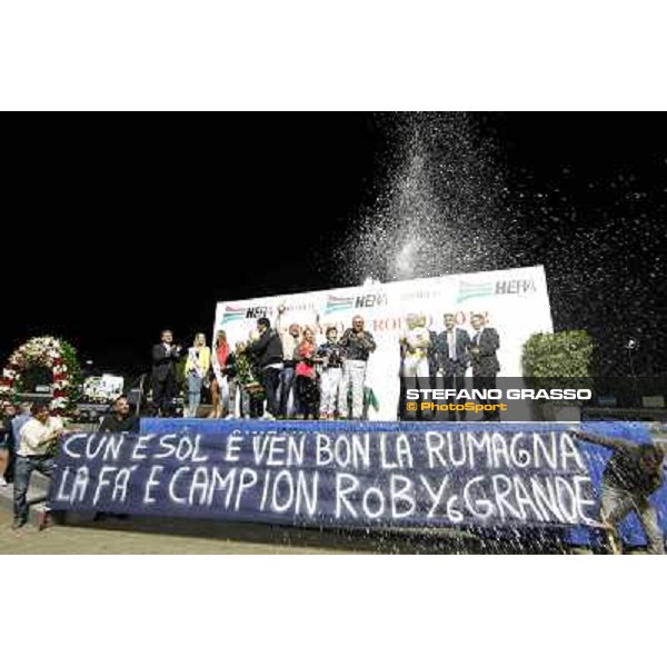 prize giving ceremony for Roberto Andreghetti and Mack Grace Sm winners of the 78° Campionato Europeo Cesena, 1st sept.2012 ph.Stefano Grasso