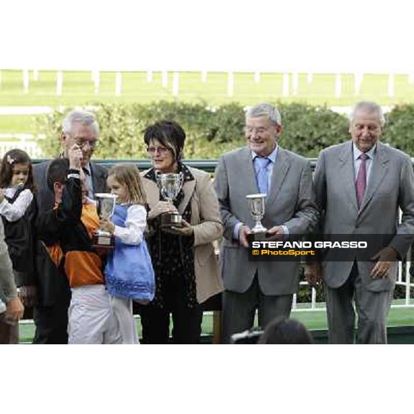 The prize giving ceremony of the Premio Vittorio di Capua Milano - San Siro racecourse, 30th sept.2012 ph.Stefano Grasso