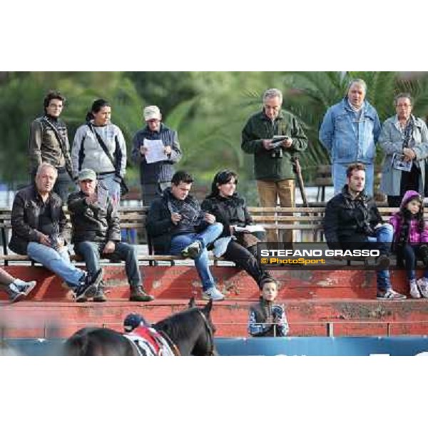 Racegoers at the Gran Premio Longines Lydia Tesio Roma - Capannelle racecourse,28th oct.2012 ph.Stefano Grasso