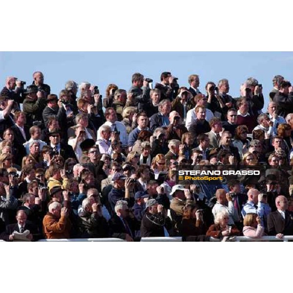 racegoers at The Festival Cheltenham, 4th day - 18th march 2005 ph. Stefano Grasso