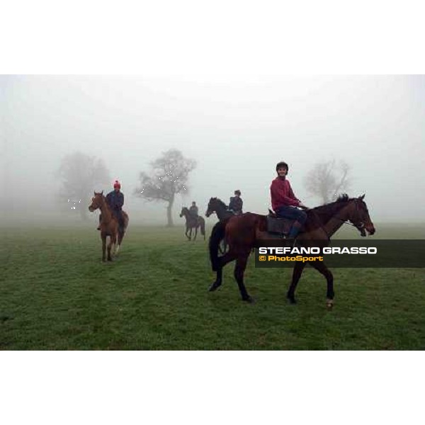 Dr. Philip Pritchard, his stable staff and Jo coming during morning works at Purton, Gloucestershire 19th march 2005 Ph. Stefano Grasso