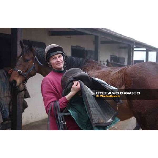 Dr. Philip Pritchard after morning works at Purton, Gloucesteshire 19th march 2005 Ph. Stefano Grasso