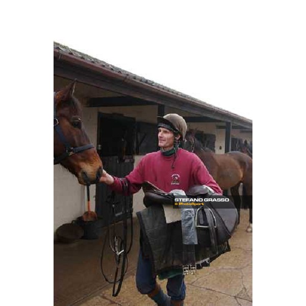 Dr. Philip Pritchard after morning works at Purton, Gloucesteshire 19th march 2005 Ph. Stefano Grasso