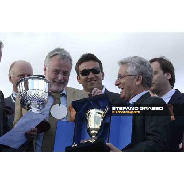 the owner of Digger Crown with the Trofeo Maschio Angioino and the Gold cup by Unire Napoli, 8th may 2005 ph. Stefano Grasso