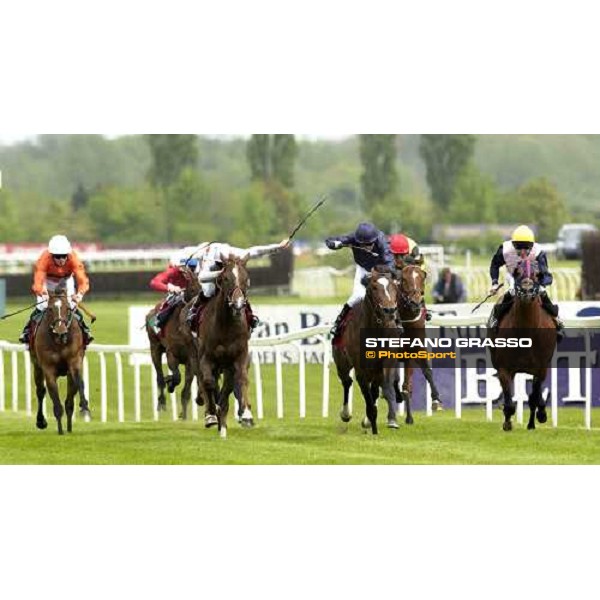 last meters of the Paddy Power Stakes Kieren Fallon on Wolfe Tone leads 3rd from right Newbury 14th may 2005 ph. Stefano Grasso