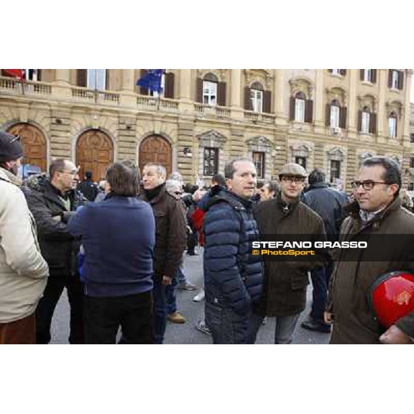 Manifestazione delle Categorie Ippiche davanti al Ministero dell\'Economia e delle Finanze Roma, 1 febbraio 2013 ph.Stefano Grasso