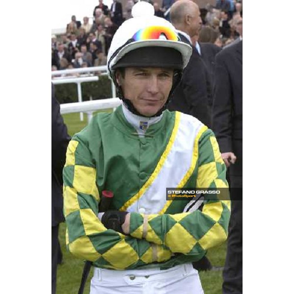 Philip Robinson winner of the Juddmonte Lockinge Stakes Newbury 14th may 2005 ph. Stefano Grasso