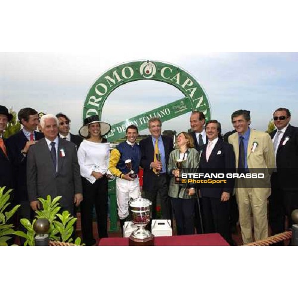 giving prize of Derby 2005 - De Sica connection Rome Capannelle Derby 2005 Rome 22th may 2005 ph. Stefano Grasso 
