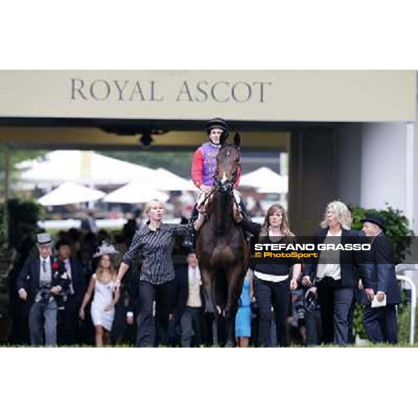 Royal Ascot -Third Day - Ladies Day Ryan Moore and Estimate,owned by the Queen, win the Gold Cup Ascot - Royal Ascot,20th june 2013 ph.Stefano Grasso