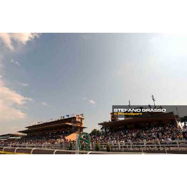 Grandstands at 121° Derby Italiano Rome Capannelle 30th may 2004 ph.Stefano Grasso