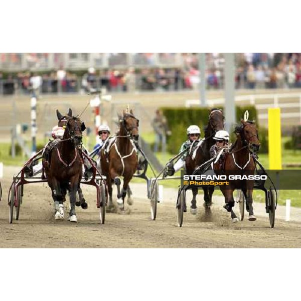 Ove Ohlsson with Bellman Toll, right, wins the Sweden Cup Sony Ericcson, beating Solero Briljant Stockholm-Solvalla 28th may 2005 ph. Stefano Grasso