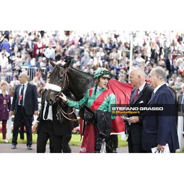 Price giving ceremony for Dalkala and her winning connection Paris,Longchamp racecourse,6th oct,2013 ph.Stefano Grasso