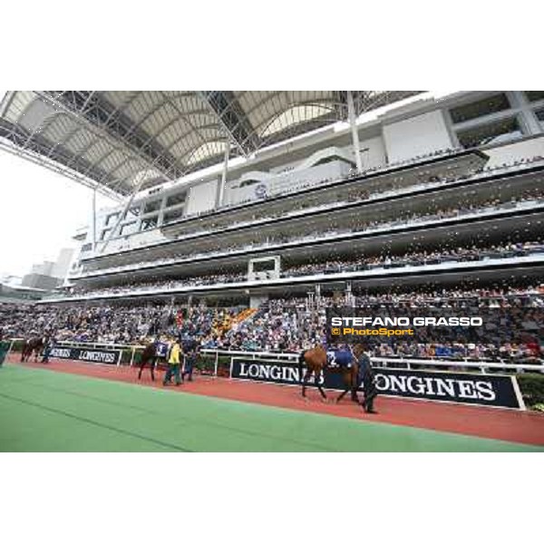 Yasunari Iwata and Lord Kanaloa win the Longines Hong Kong Sprint - The parade ring Hong Kong-Sha Tin racecourse,8th dec.2013 ph.Stefano Grasso/Longines