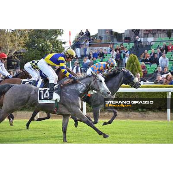 Samuele Diana on Adsense wins the Premio Cloridano - Fois on Jolly of Naytiri is second after steward\'s decision Roma, Capannelle racecourse,6th april 2014 ph.Daniele Incollu/Grasso